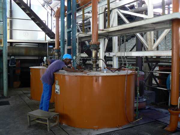 fabrique du sucre de canne
